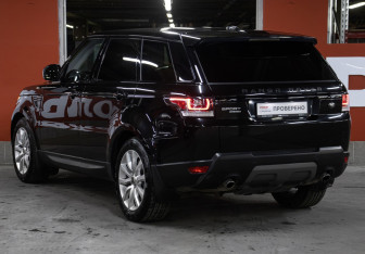Подержанный автомобиль Land Rover Range Rover Sport 2013 года (7 фото)