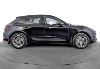 Подержанный автомобиль Porsche Macan 2015 года (4 фото)