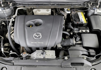 Подержанный автомобиль Mazda CX-5 2020 года (9 фото)