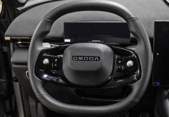 Подержанный автомобиль Omoda C7 2025 года (18 фото)