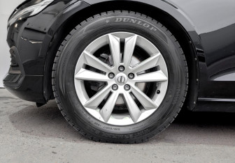 Подержанный автомобиль Volvo V60 2020 года (19 фото)