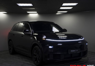 Подержанный автомобиль LiXiang L7 2024 года (29 фото)