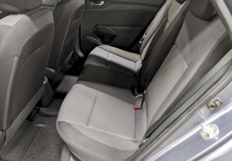 Подержанный автомобиль Hyundai Solaris Sedan 2019 года (15 фото)