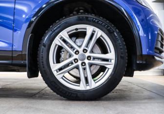 Подержанный автомобиль Audi Q5 2019 года (22 фото)