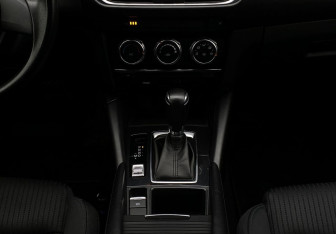 Подержанный автомобиль Mazda 6 Sedan 2015 года (13 фото)