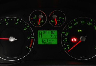 Подержанный автомобиль Ford Fusion 2008 года (14 фото)