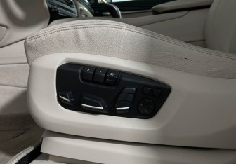 Подержанный автомобиль BMW X6 2015 года (19 фото)