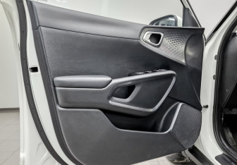 Подержанный автомобиль Kia Soul 2021 года (20 фото)