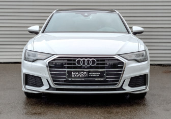 Подержанный автомобиль Audi A6 Sedan 2022 года (2 фото)