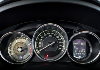 Подержанный автомобиль Mazda 6 Sedan 2014 года (13 фото)