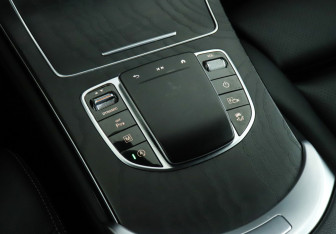 Подержанный автомобиль Mercedes-Benz GLC Coupe 2021 года (14 фото)