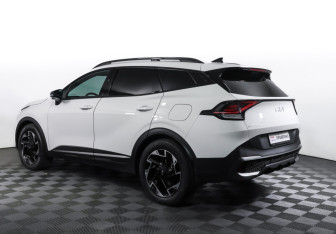 Подержанный автомобиль Kia Sportage 2023 года (7 фото)
