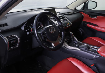 Подержанный автомобиль Lexus NX 2016 года (15 фото)