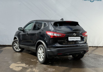 Подержанный автомобиль Nissan Qashqai 2018 года (7 фото)