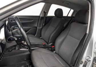 Подержанный автомобиль Kia Rio Hatchback 2021 года (19 фото)