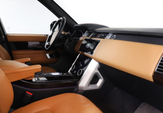 Подержанный автомобиль Land Rover Range Rover 2019 года (9 фото)