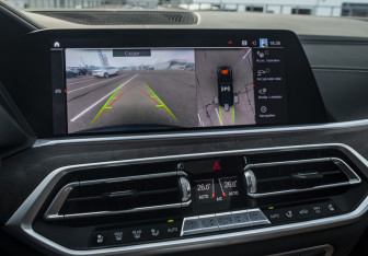 Подержанный автомобиль BMW X7 2019 года (18 фото)