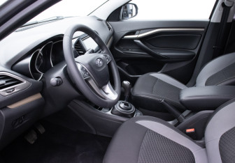 Подержанный автомобиль LADA (ВАЗ) Vesta Wagon 2018 года (10 фото)