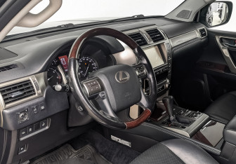 Подержанный автомобиль Lexus GX 2018 года (13 фото)