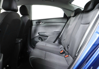 Подержанный автомобиль Hyundai Solaris Sedan 2021 года (16 фото)