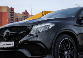 Подержанный автомобиль Mercedes-Benz GLE AMG 2017 года (14 фото)