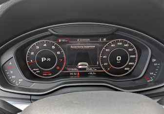 Подержанный автомобиль Audi Q5 2020 года (16 фото)