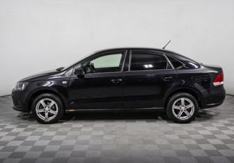 Подержанный автомобиль Volkswagen Polo Sedan 2014 года (8 фото)