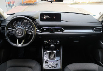 Подержанный автомобиль Mazda CX-5 2025 года (9 фото)