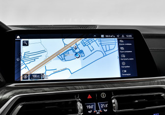 Подержанный автомобиль BMW X7 2019 года (25 фото)
