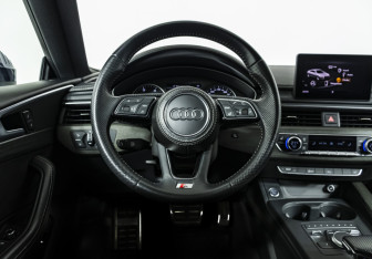 Подержанный автомобиль Audi A5 Liftback 2019 года (9 фото)