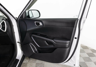 Подержанный автомобиль Kia Soul 2020 года (21 фото)