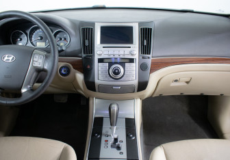 Подержанный автомобиль Hyundai ix55 2011 года (12 фото)