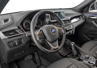 Подержанный автомобиль BMW X2 2021 года (15 фото)