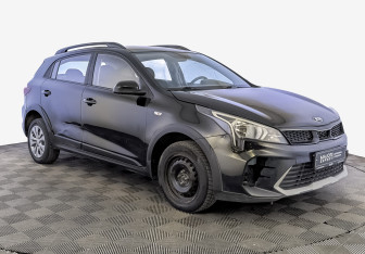 Подержанный автомобиль Kia Rio Hatchback 2021 года (3 фото)