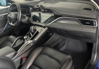 Подержанный автомобиль Geely Atlas Pro 2021 года (11 фото)