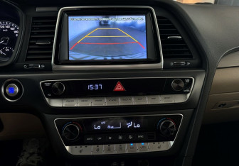 Подержанный автомобиль Hyundai Sonata 2018 года (12 фото)
