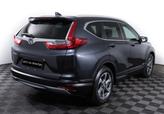 Подержанный автомобиль Honda CR-V 2017 года (5 фото)