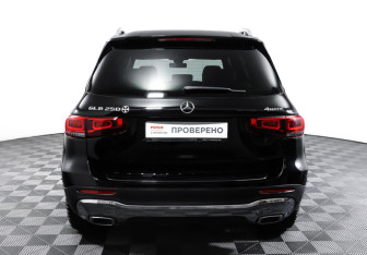 Подержанный автомобиль Mercedes-Benz GLB 2021 года (6 фото)