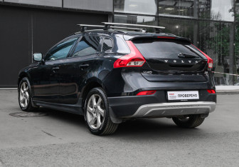 Подержанный автомобиль Volvo V40 Hatchback 2014 года (6 фото)