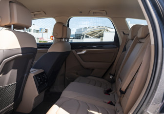 Подержанный автомобиль Volkswagen Touareg 2020 года (14 фото)