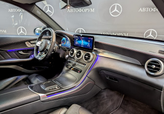 Подержанный автомобиль Mercedes-Benz GLC AMG 2020 года (11 фото)
