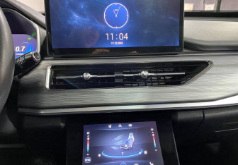 Подержанный автомобиль Chery Tiggo 8 Pro 2022 года (14 фото)