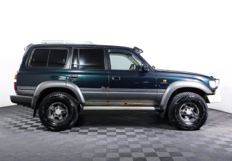 Подержанный автомобиль Toyota Land Cruiser Suv 1997 года (4 фото)