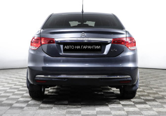 Подержанный автомобиль Citroen C4 Sedan 2018 года (4 фото)