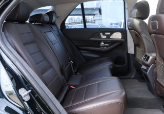 Подержанный автомобиль Mercedes-Benz GLE 2019 года (10 фото)