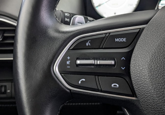 Подержанный автомобиль Hyundai Santa Fe 2022 года (30 фото)