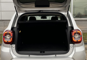 Подержанный автомобиль Renault Duster 2021 года (10 фото)