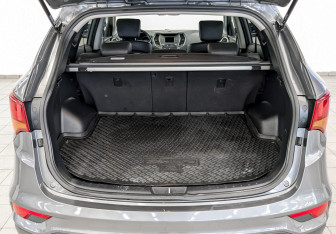 Подержанный автомобиль Hyundai Santa Fe 2016 года (10 фото)