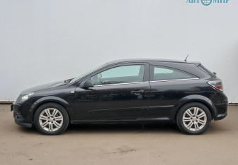 Подержанный автомобиль Opel Astra Hatchback 2008 года (8 фото)