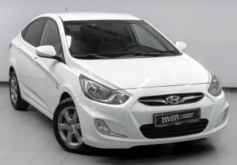 Подержанный автомобиль Hyundai Solaris Sedan 2013 года (3 фото)